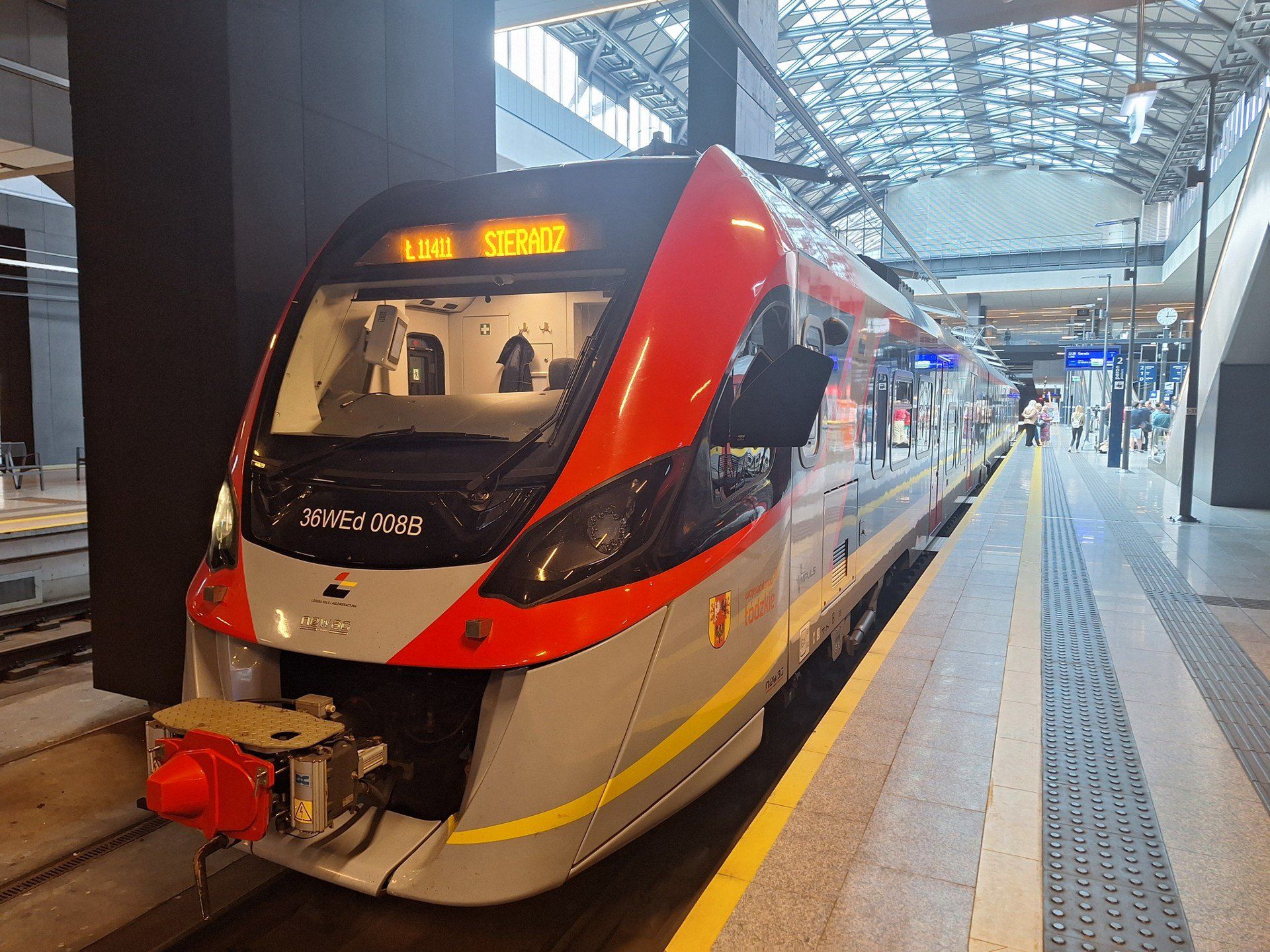 Pociągi ŁKA do Warszawy będą jeździły inaczej niż zwykle