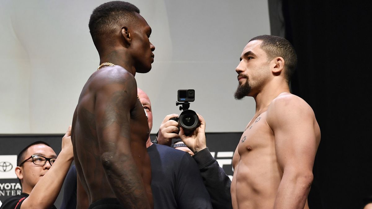 Zdjęcie okładkowe artykułu: Getty Images / Mike Roach/Zuffa LLC / Na zdjęciu: Israel Adesanya (z lewej) i Robert Whittaker