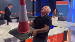 "Haniebne". Tylko spójrz, jak w katalońskiej telewizji świętowali porażkę Realu