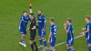 Dwie żółte kartki w półtorej minuty. Katastrofa piłkarza Lecha Poznań