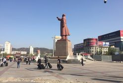 Przymusowa żałoba w Korei Północnej na 10-lecie śmierci Kim Dzong Ila. Zakazano rozrywki, a nawet śmiechu