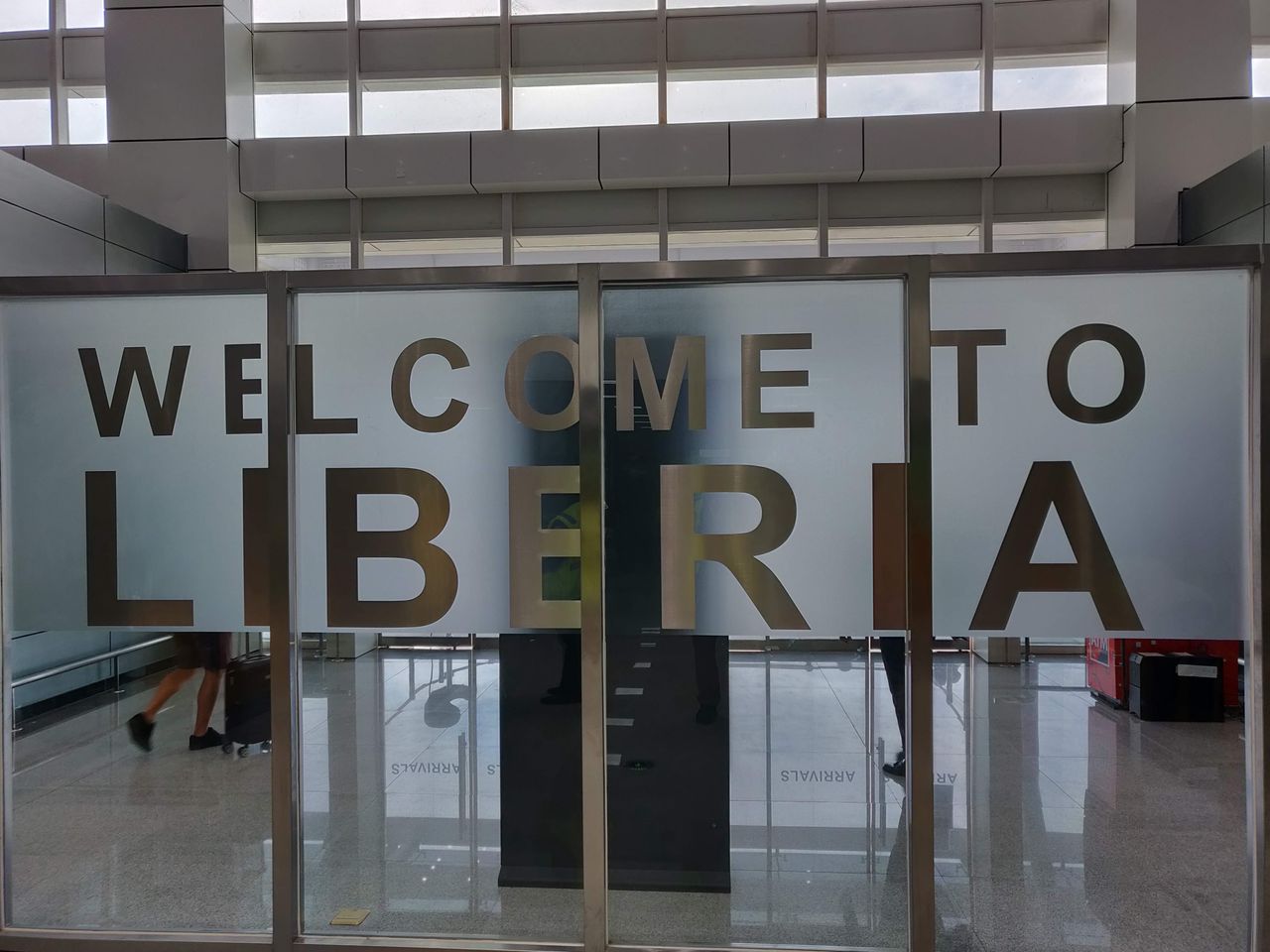 Liberias Präsident: Reifenpanne sorgt für Chaos am Flughafen Monrovia