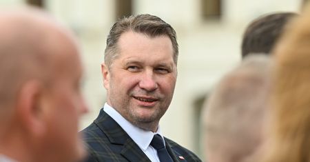 Czarnek o koalicji z PSL. "Rozmawiamy"