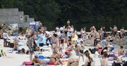 Częstochowska plaża jak nad Bałtykiem. Szturm plażowiczów na "Adriatyk" w Parku Lisiniec