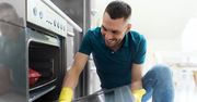 Jak wyczyścić piekarnik w prosty sposób? Wystarczy zwykła moneta