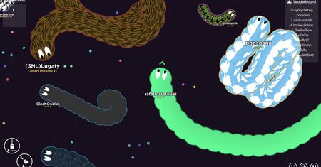 Worm.is: The Game na weekend – gdy wąż zmutował w robaka