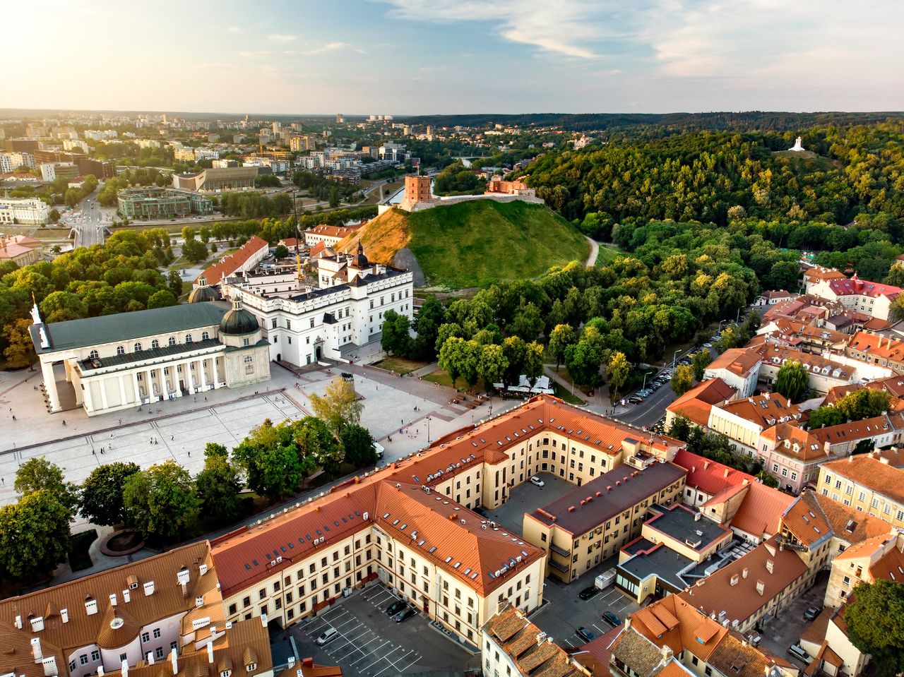 Wilno zachwyca nie tylko zabytkami, ale także położeniem