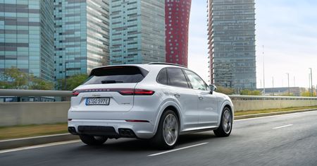 Porsche wprowadza napęd plug-in do Cayenne. Powstaje hybrydowo-sportowy SUV