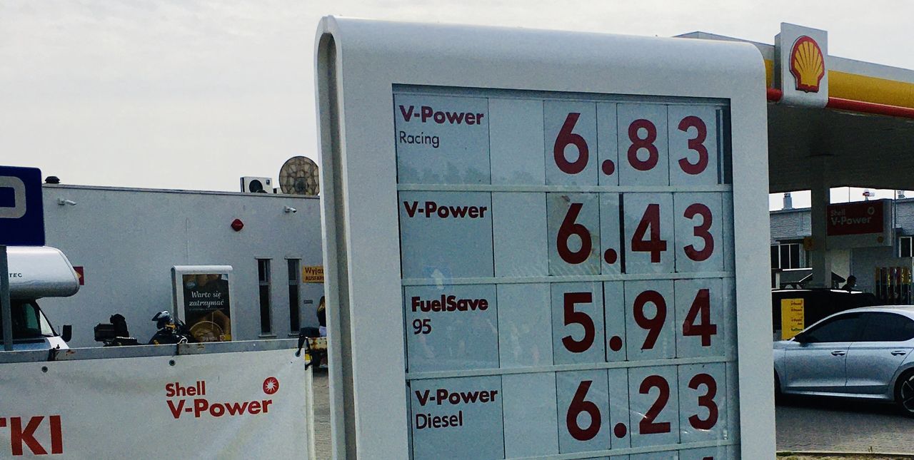 Ceny paliw coraz bliżej 7 zł. Ile zapłacimy na koniec wakacji?