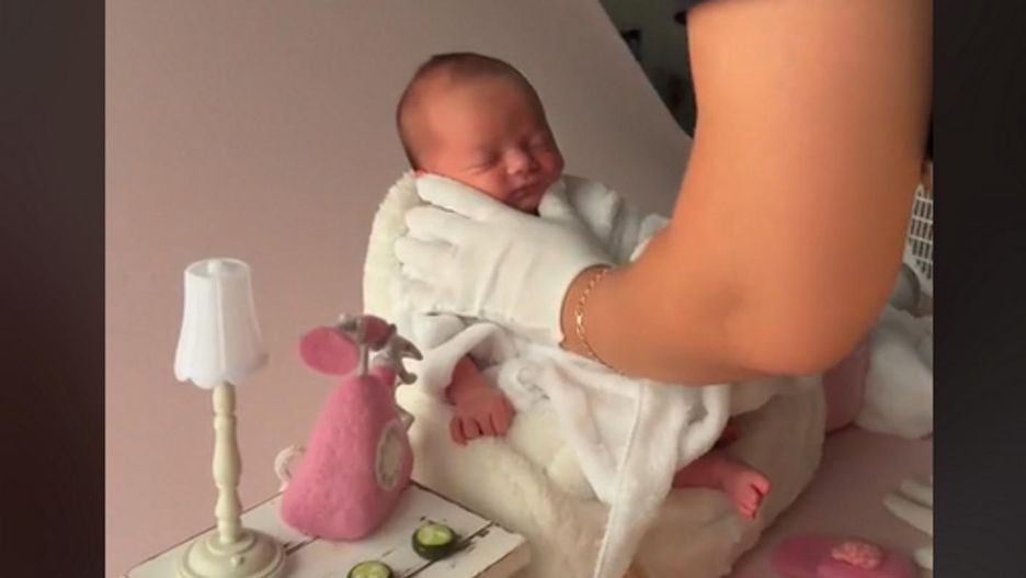 Zorganizowała kontrowersyjną sesję zdjęciową dla kilkutygodniowej dziewczynki