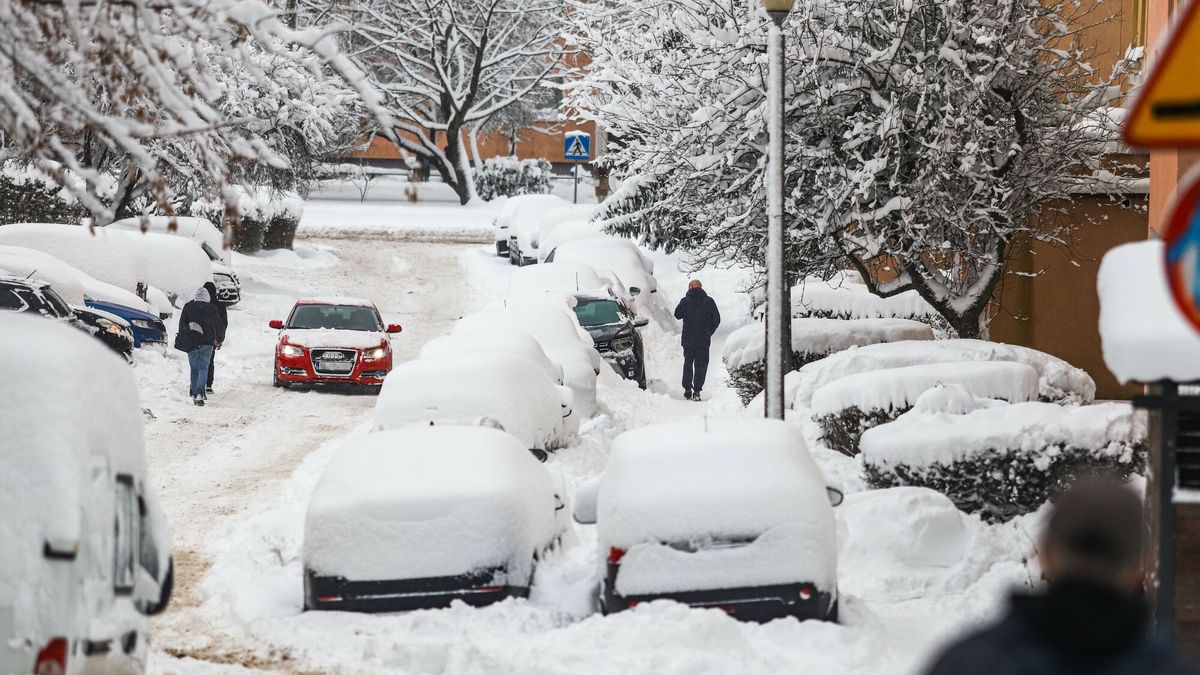 ?nie?na zima w Polsce
01.01.2026 Olsztyn Intensywne opady sniegu w Olsztynie fot. Artur Szczepanski/REPORTER
Artur Szczepanski/REPORTER