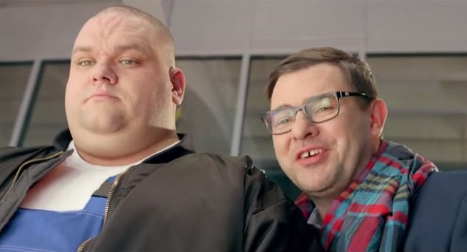 Tomasz Karolak z ochroną reklamuje Neostradę w Orange dla Firm (wideo)