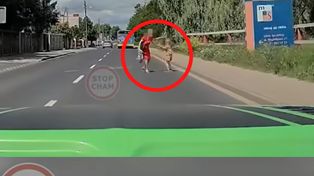 Babcia, a obok dziecko. Skandaliczne sceny. Ludzie aż się gotują
