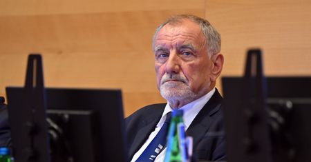 Tak zarabia ojciec prezydenta Polski. Wysoka emerytura, zatrudnienie na uczelni