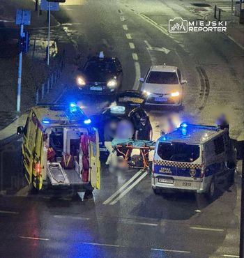 Warszawa: Potrącenie pieszego przez taksówkę na Ochocie. Poszkodowany trafił do szpitala