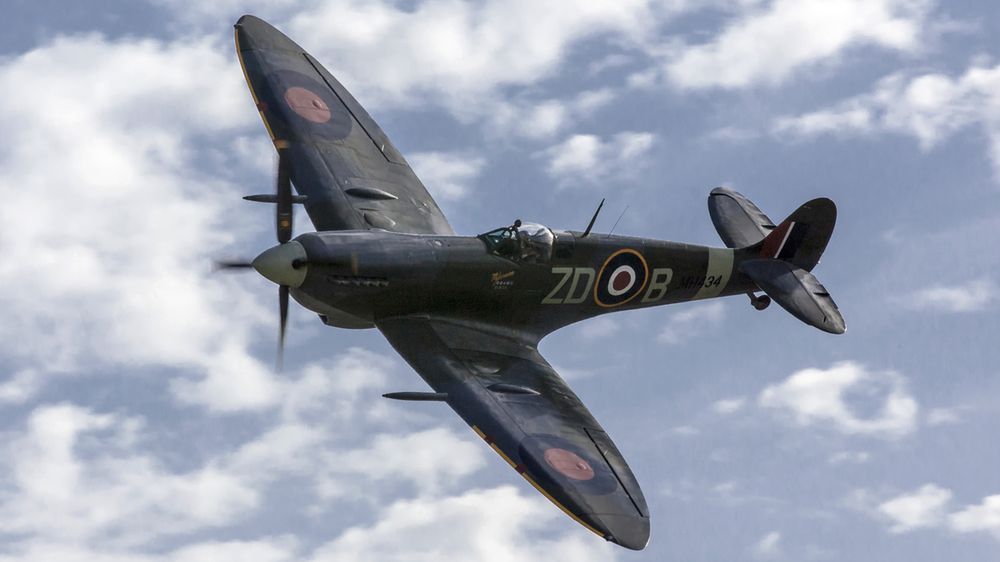 Pasja składania, czyli dlaczego dorośli   mężczyźni bawią się samolotami 1