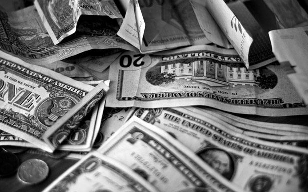 Money, money, money! (Fot. Flickr/khrawlings/Lic. CC by)