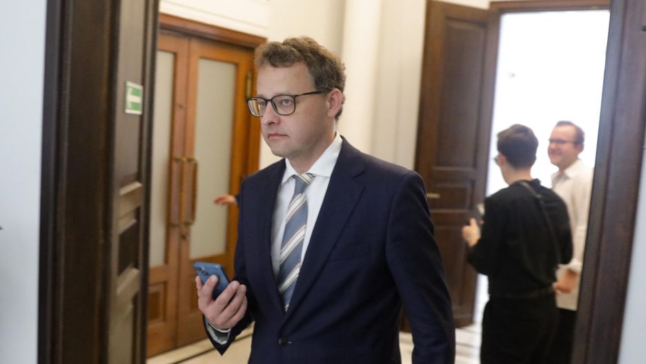 Marcin Romanowski
Tomasz Gzell
10 10. X kadencja kadencji, obrad, obrady, polityk polityka, pose�, posiedzenie, posiedze�, sala, sejm, sejmu