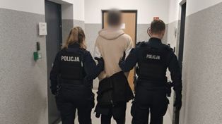 Szczawno-Zdrój: Cudzoziemiec zatrzymany przy bankomacie przez policję w ostatniej chwili