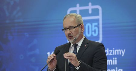 Kłopoty Niedzielskiego. UODO domaga się wyjaśnień