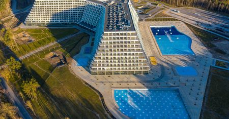 Przebija Kopenhagę. Kolejny kraj pisze o Gołębiewskim w Pobierowie