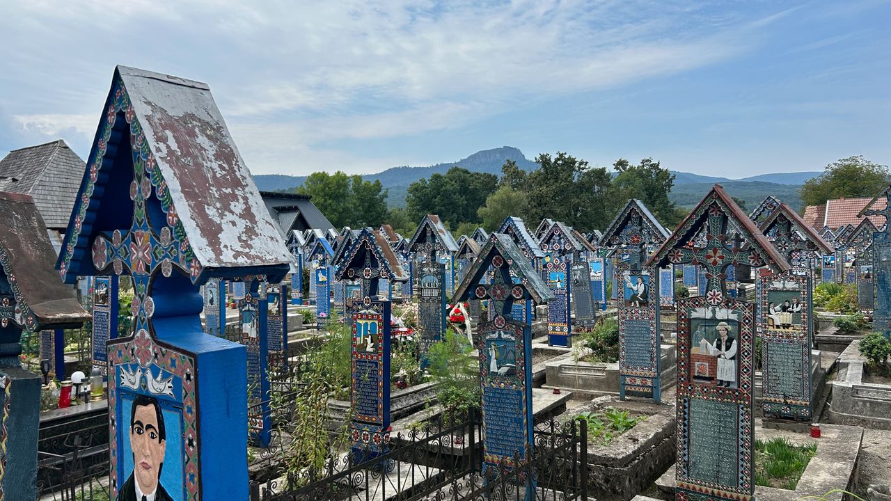 Cimitirul Vesel, czyli tzw. Wesoły Cmentarz