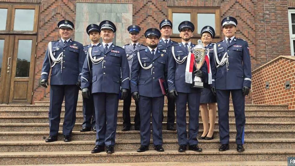 Policjanci z Ostrowca Świętokrzyskiego na podium
