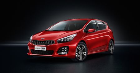 Kia cee’d GT Line – sportowy charakter oraz nowe silniki i skrzynia biegów