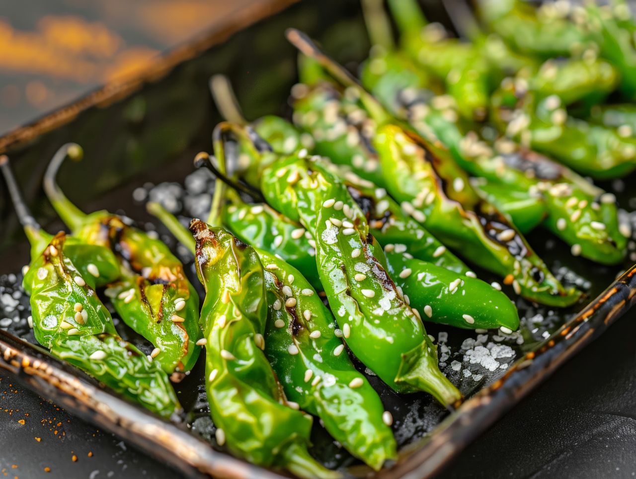 Shishito-Paprika: Knuspriger Sommerhit für den schnellen Genuss