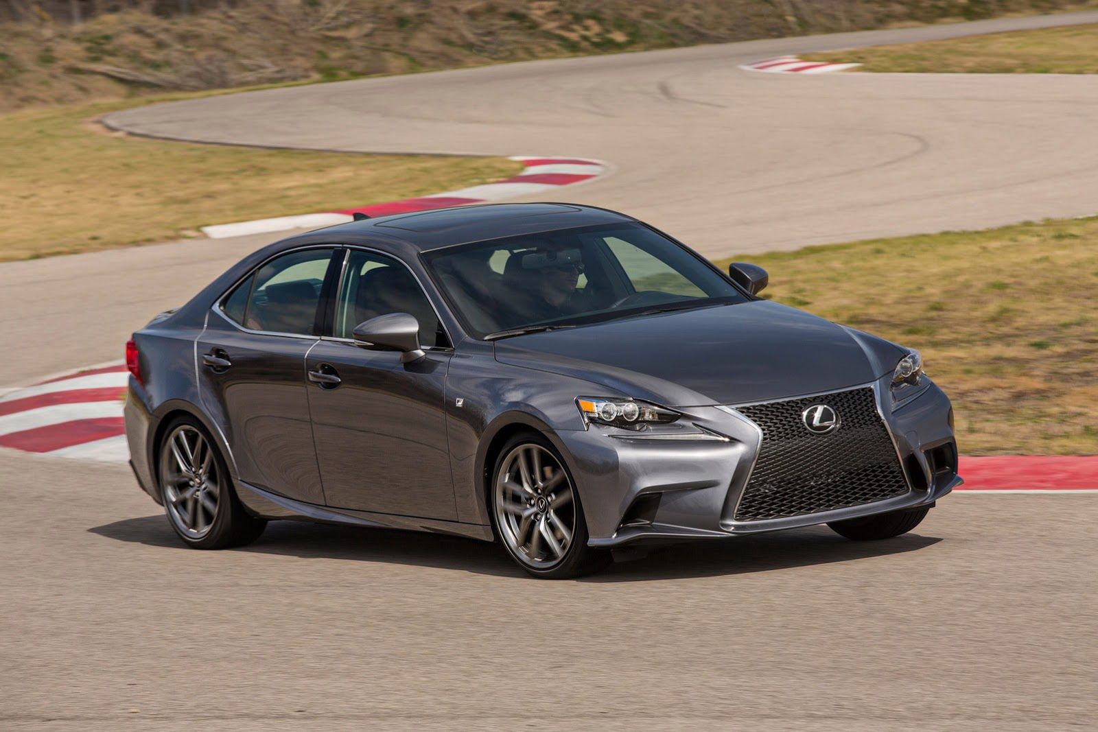 Nowy Lexus IS w pełnej krasie [galeria] 15