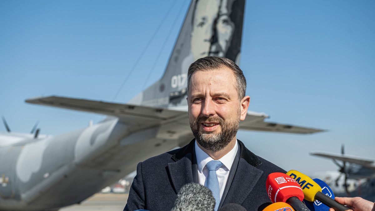 "Tu i teraz". Szef MON odpowiada na propozycję Nawrockiego i Glapińskiego