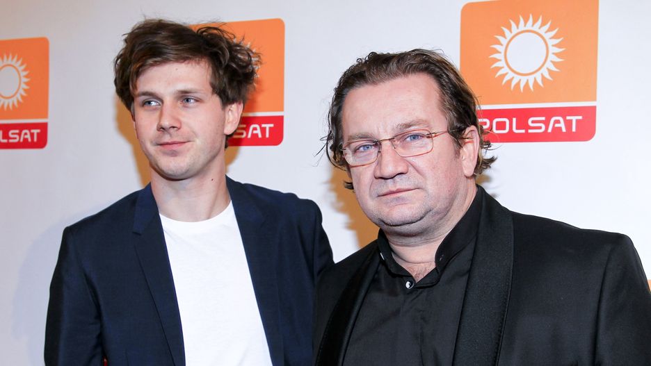 Antek Królikowski zabrał ukochaną na grób Pawła Królikowskiego