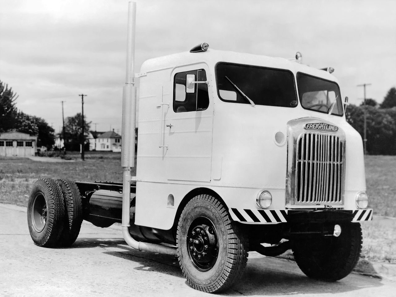 1950 Freightliner 900