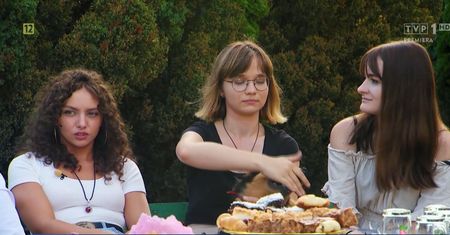 "Rolnik szuka żony": pisk ekscytacji rozsierdził widzów TVP. Nie mają dla niej litości