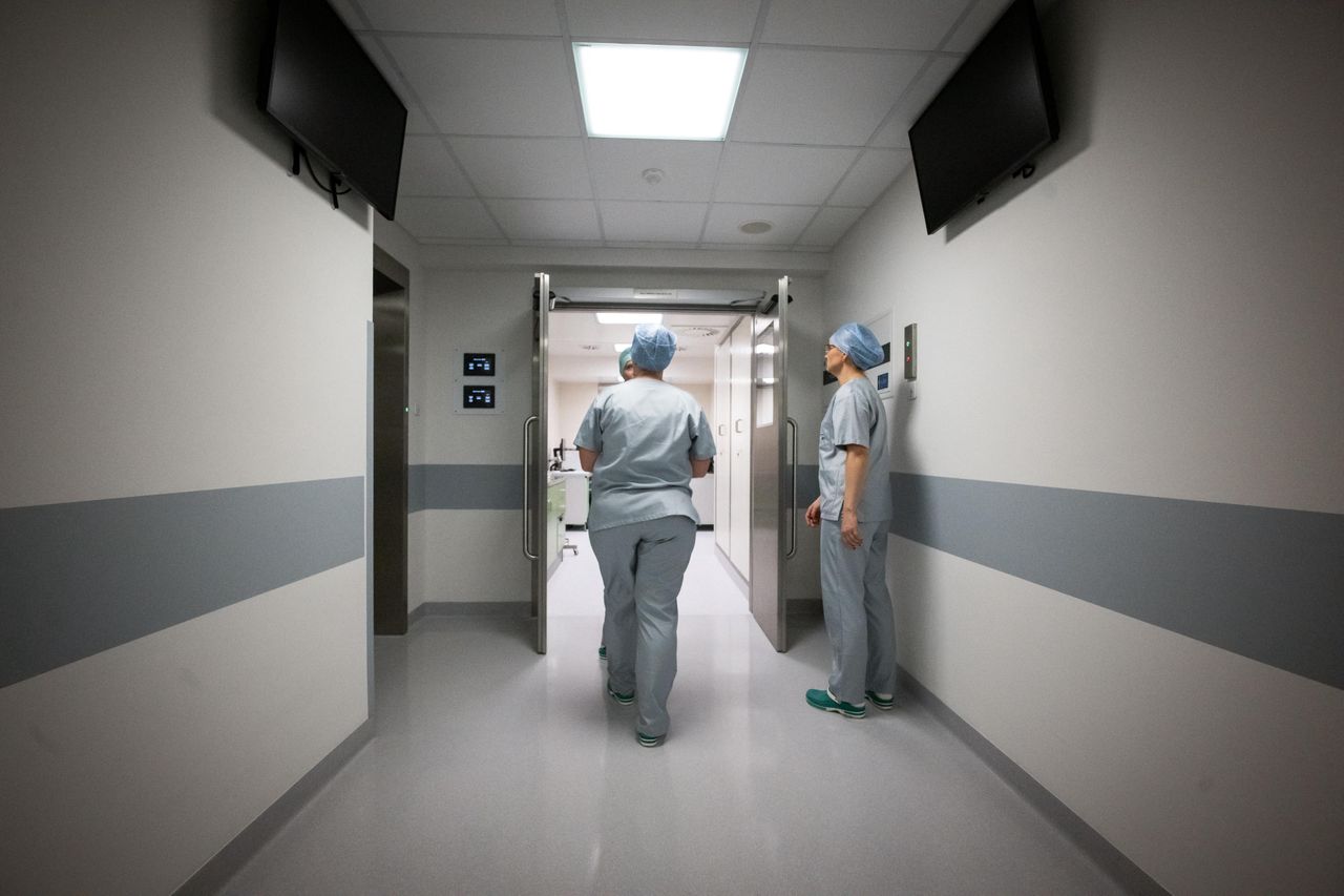 "Żeby media się nie dowiedziały". Mówi o przekazie "z góry" dla dyrektorów szpitali