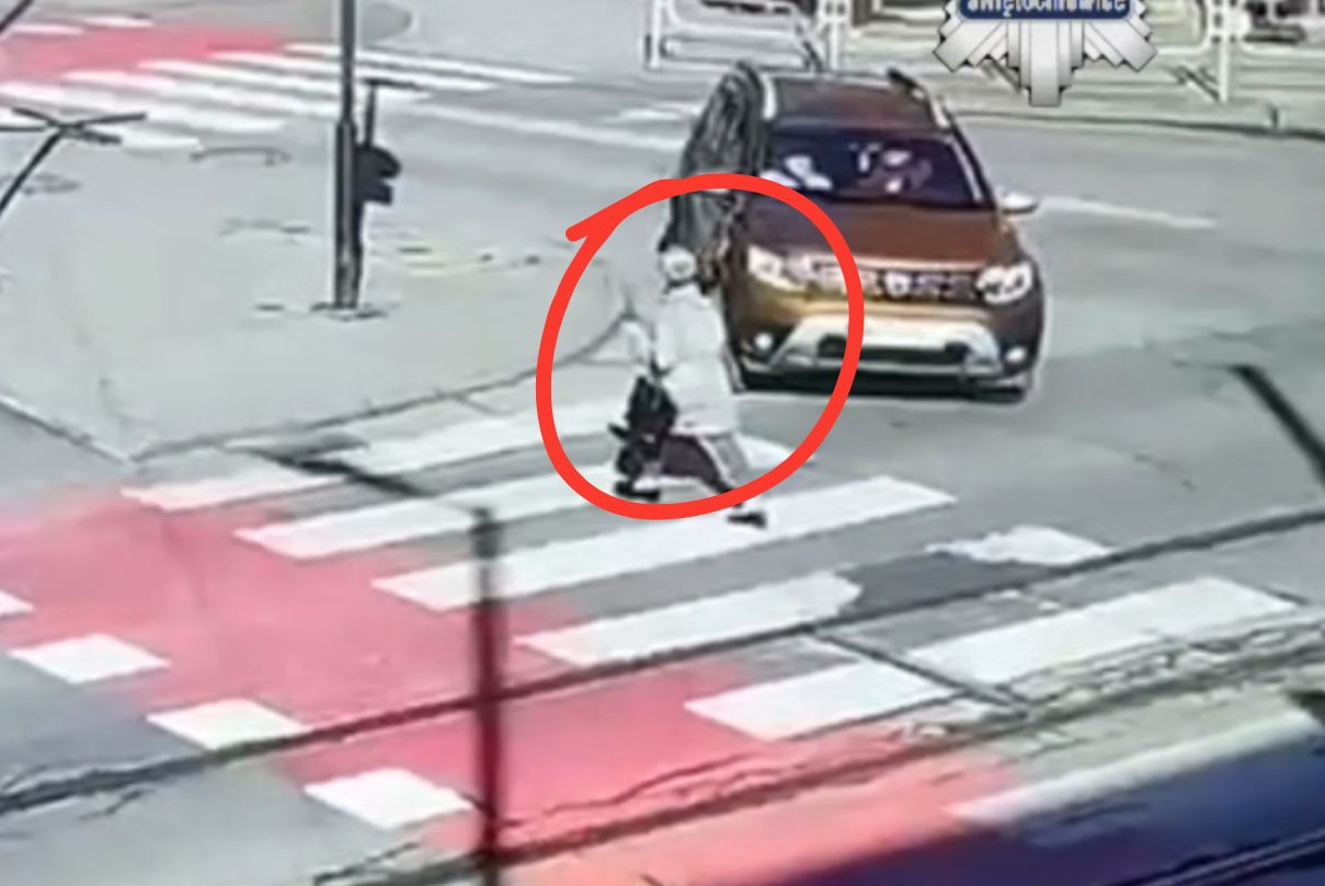 Wjechał w kobietę na pasach. Policja publikuje nagranie