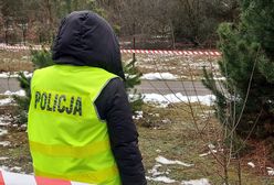 Zwłoki 32-latka przy drodze. Policja zatrzymała podejrzanego o zabójstwo