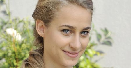 Julia Rosnowska grała główną rolę w serialu TVN. W krótkich włosach jest nie do poznania. Tak dziś wygląda (ZDJĘCIA)