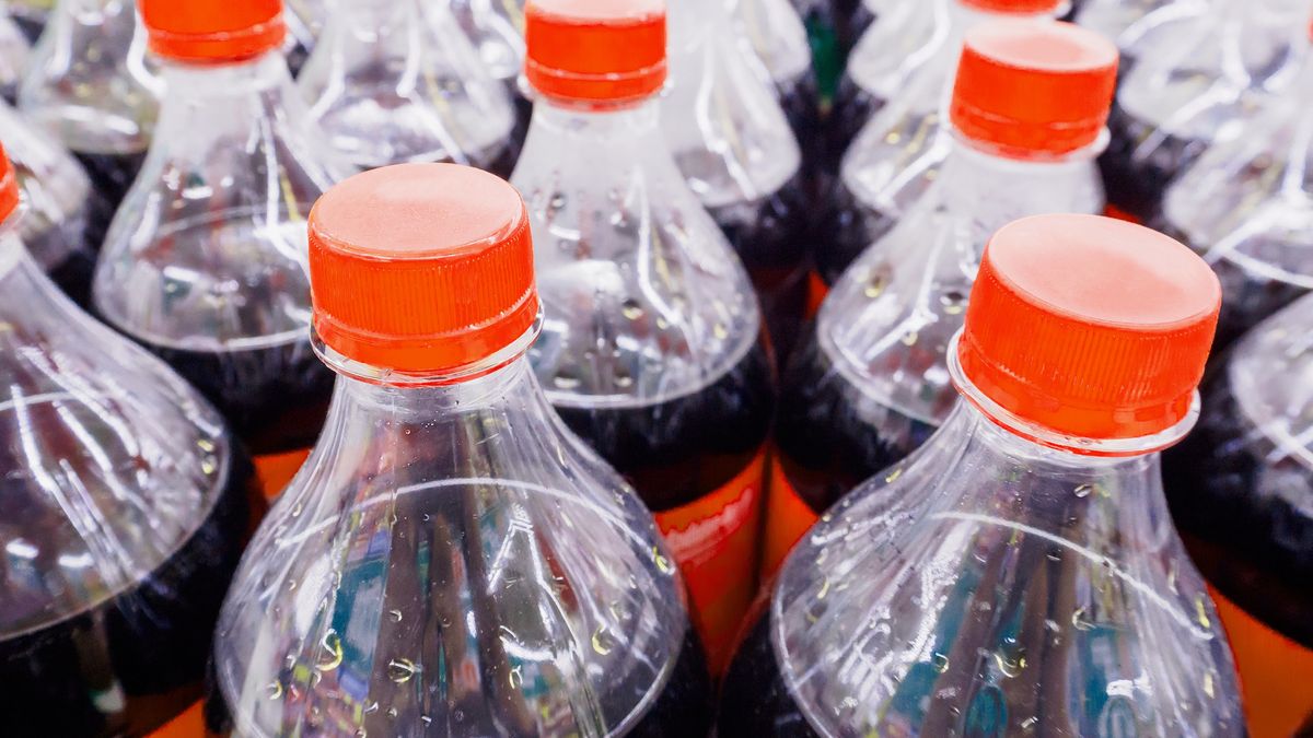 Opłata cukrowa obejmuje m.in. słodzone napoje gazowane