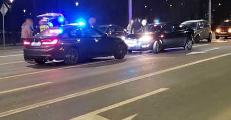 Stali na światłach. Strażnik z Lublina zwrócił kierowcy uwagę. Za chwilę został pobity
