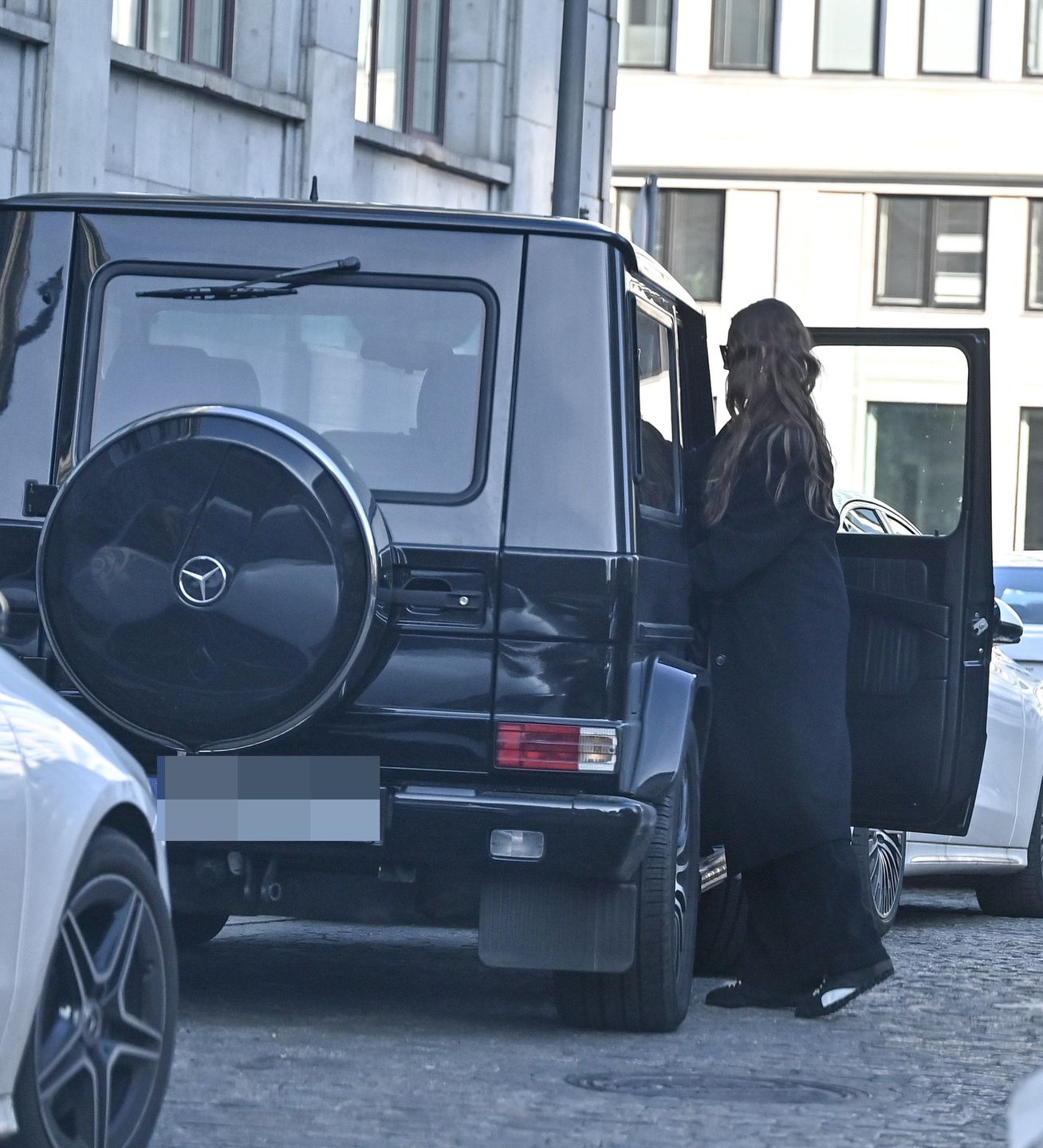 Maja Sablewska parkuje na zakazie