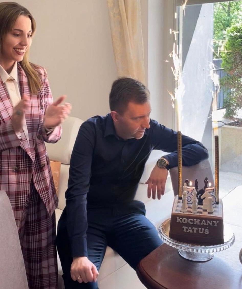 Marianna Schreiber organizuje 35. urodziny męża