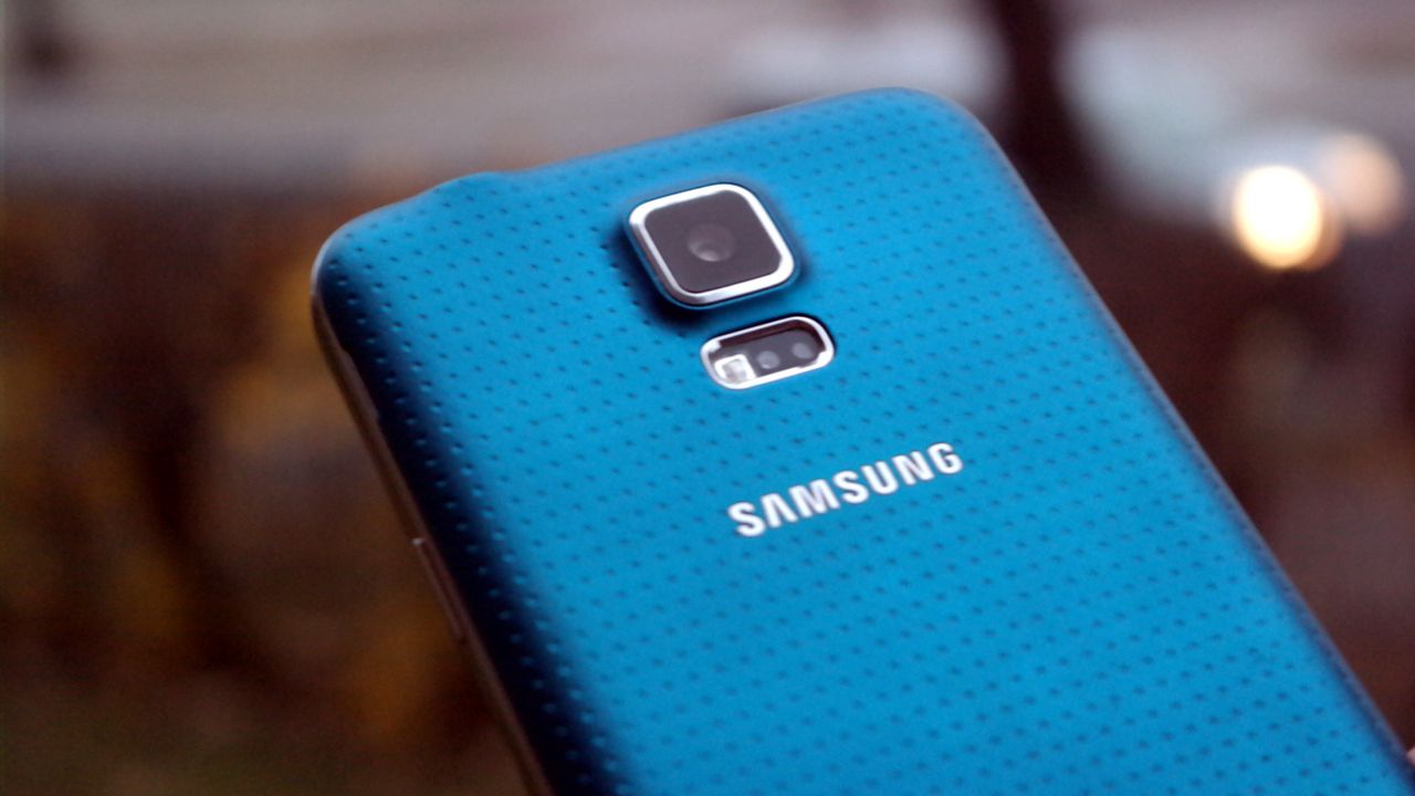 Galaxy S5 vs Galaxy Alpha - porównanie 4