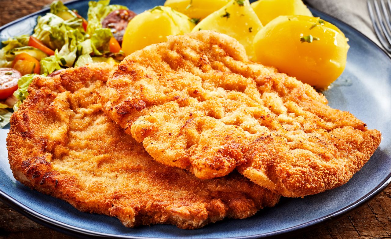 Pork chop with potatoes