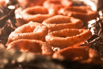 Nie kupuję w barach szybkiej obsługi, lecz robię je sama. Są smaczniejsze i zdrowsze