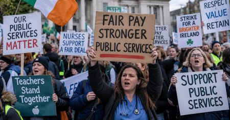 "Irlandia stanęła. Ponad 300 tys. pracowników strajkuje, zamknięto szkoły i odwołano wizyty".