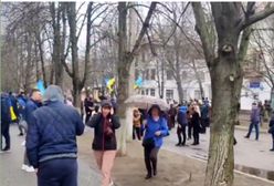 Protesty w okupowanych częściach Ukrainy. W Kachowce słychać było strzały