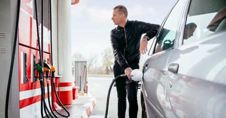 Jest nowa prognoza dotycząca cen paliw. Analitycy mają dobrą i złą wiadomość
