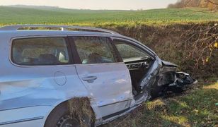 Ukradł samochód, pijany wjechał do rowu. Policjantki znalazły go na polu