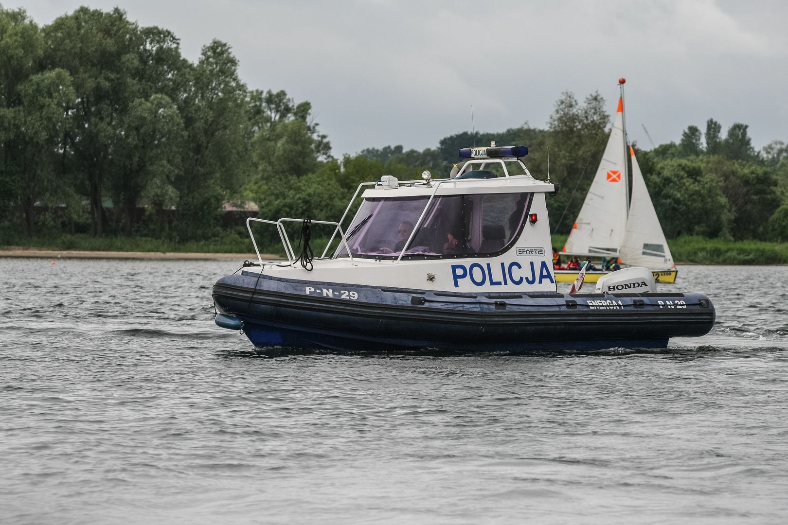 Zwłoki zaczepiły o konar. Dramat na Wiśle